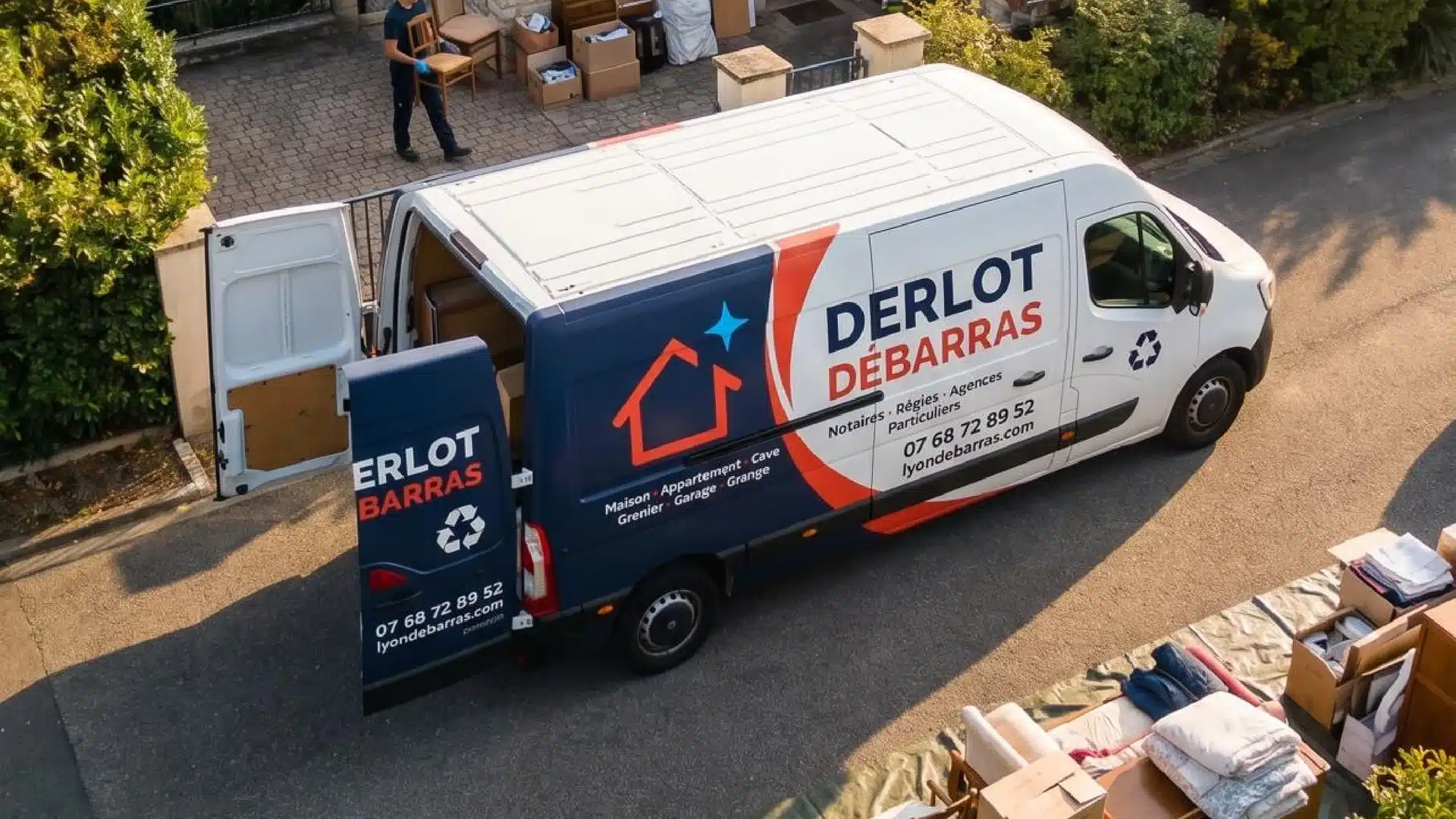 Camion Derlot Débarras en intervention de débarras à Lyon
